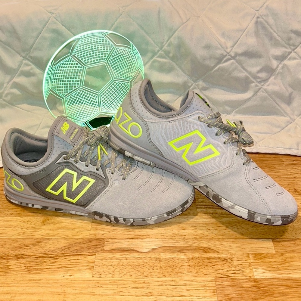 🎉NEW🎉 New Balance Audazo v5+ Pro Suede indoor football ⚽️ shoes SZ. 10 men’s